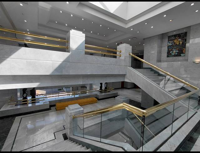 144M² OFFICE TO LET IN HALFWAY HOUSE